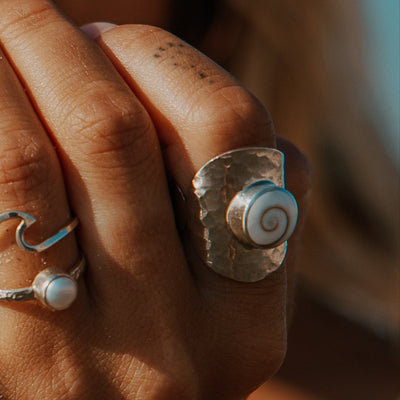 Silver Ripples with Periwinkle Ring - Short