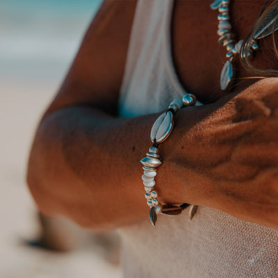 Shoreline Shells Bracelet