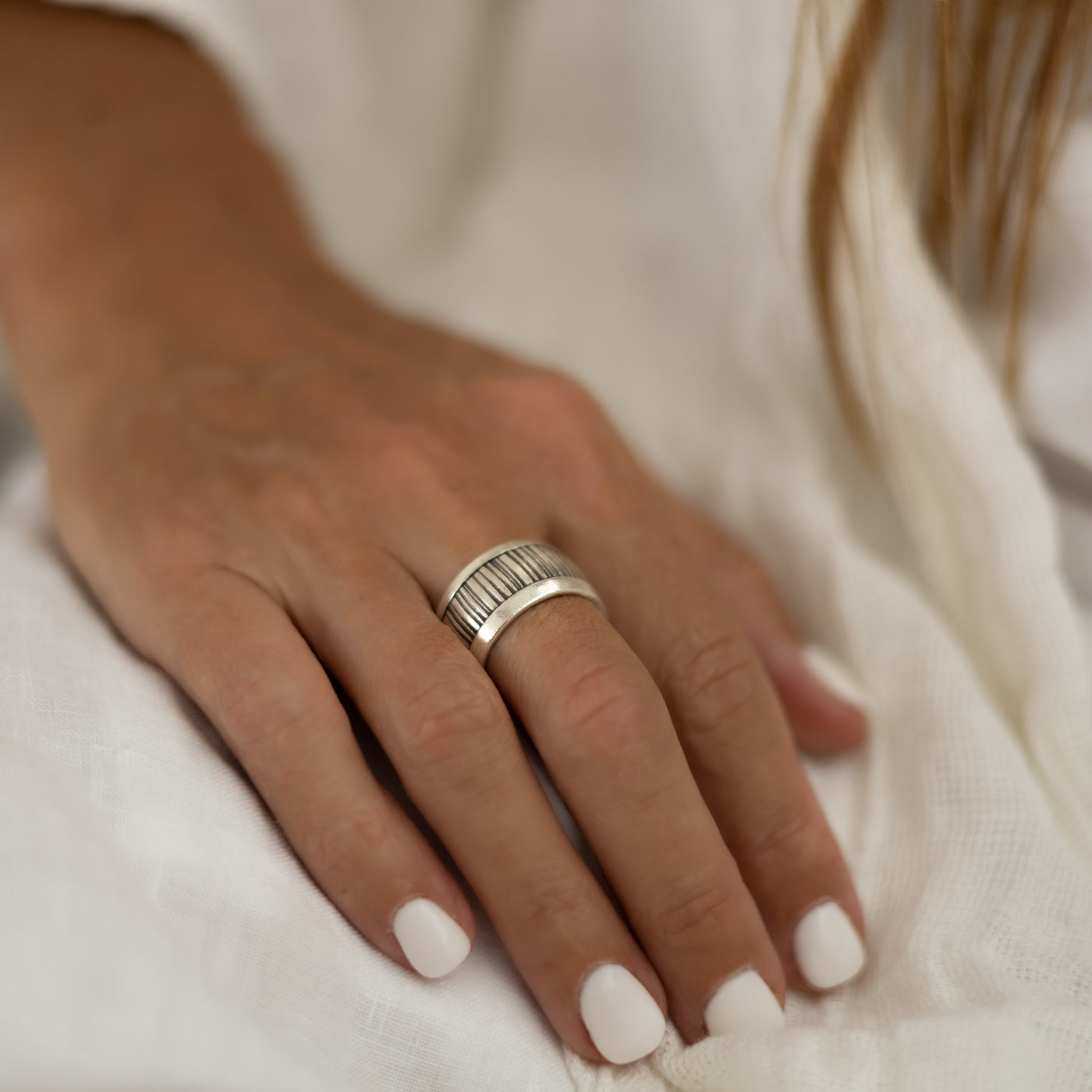 Womens Barrel Ring