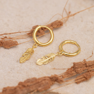 Floating Feather hoops - Gold